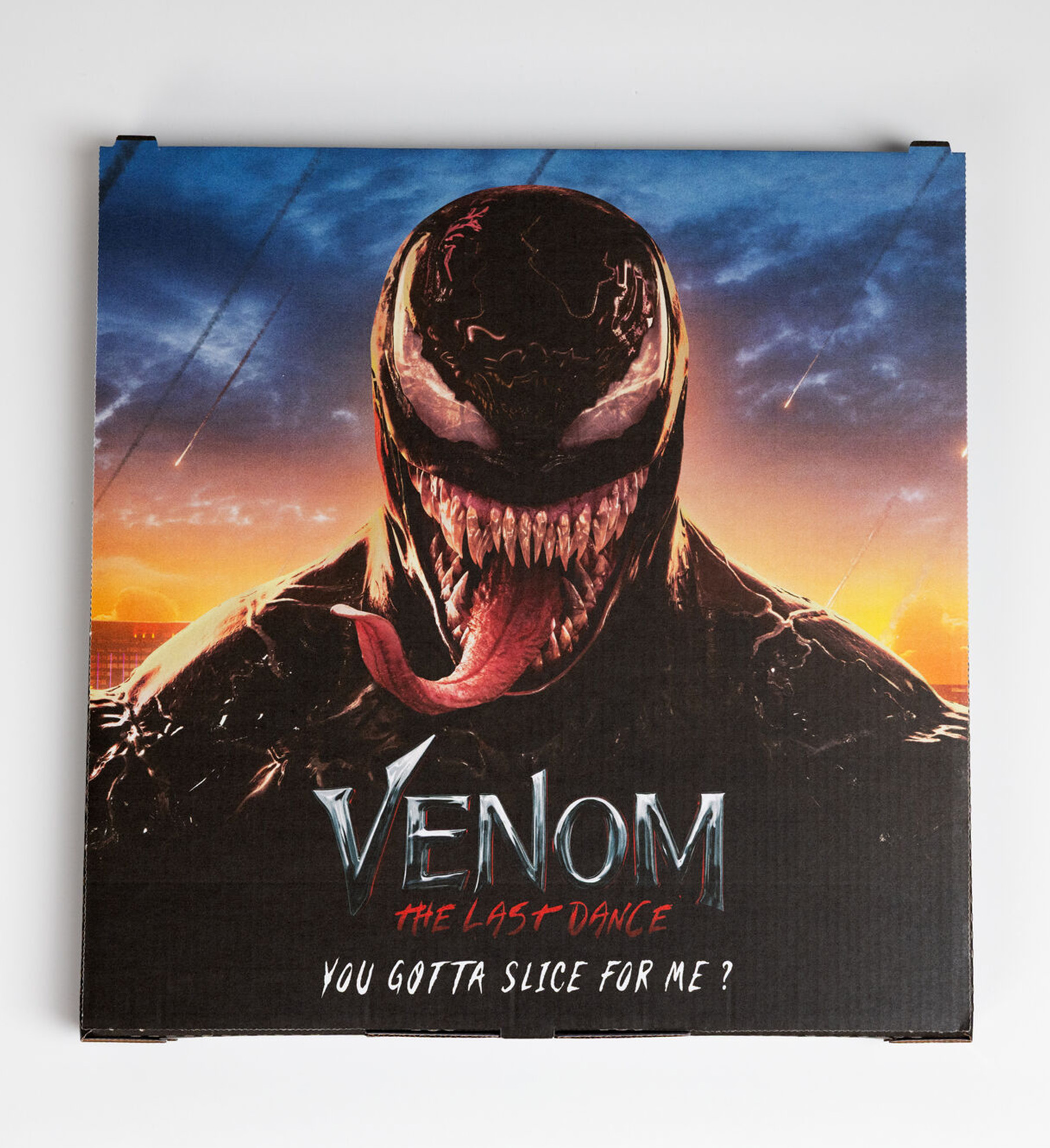Pizzabakke med Venom-kampagne